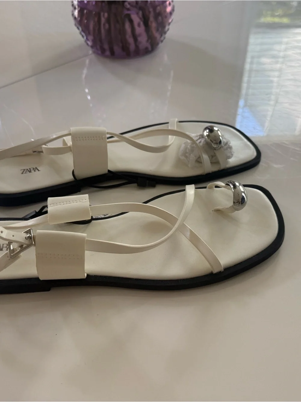 NEW Zara White Strappy Flat Sandals with Silver Toe Ring Accent